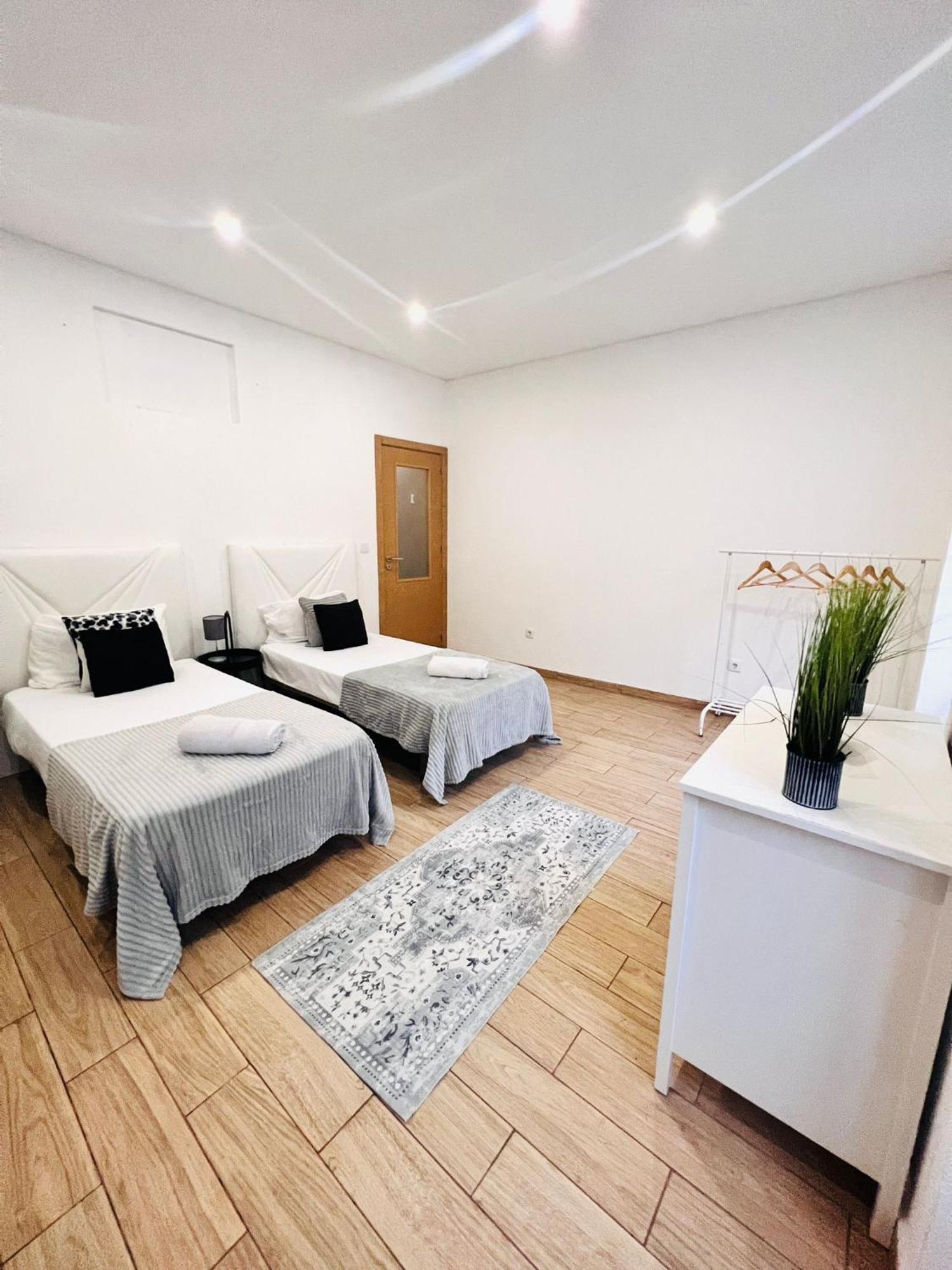 Rooms, Ideal Location For Tourists Vandrerhjem *